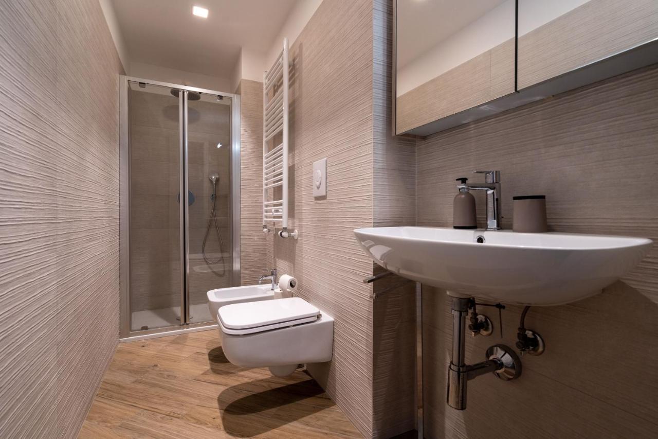 Aurealiving - Trastevere With Rooftop & Gym, Your Place In Apartment Rom
