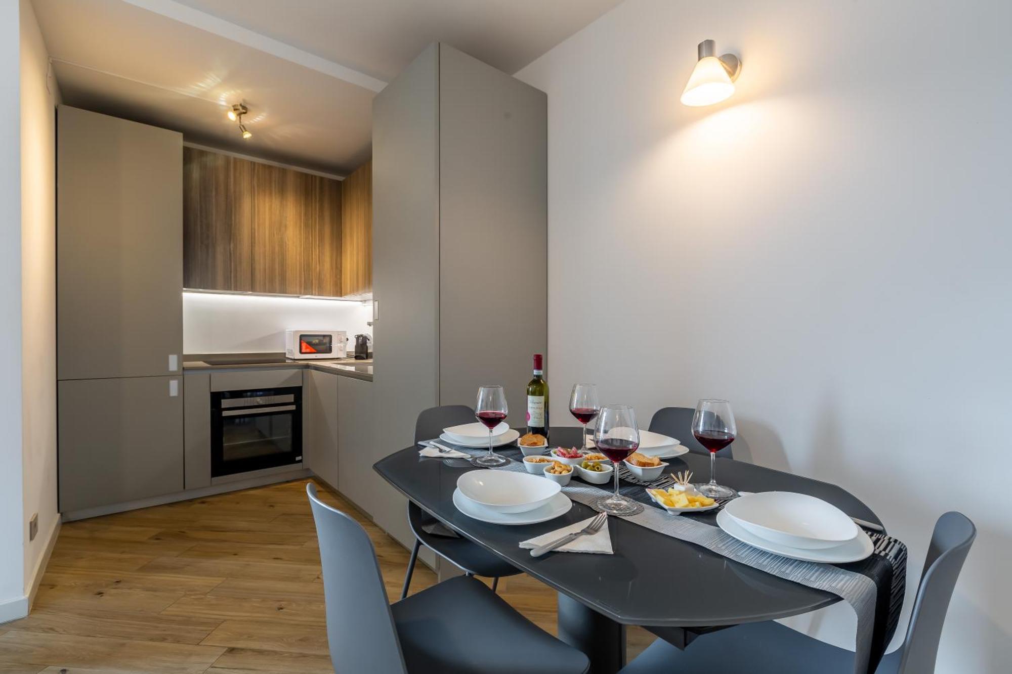 Aurealiving - Trastevere With Rooftop & Gym, Your Place In Apartment Rom