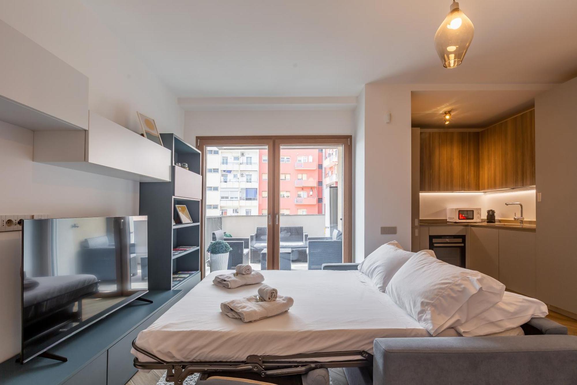 Aurealiving - Trastevere With Rooftop & Gym, Your Place In * Rom