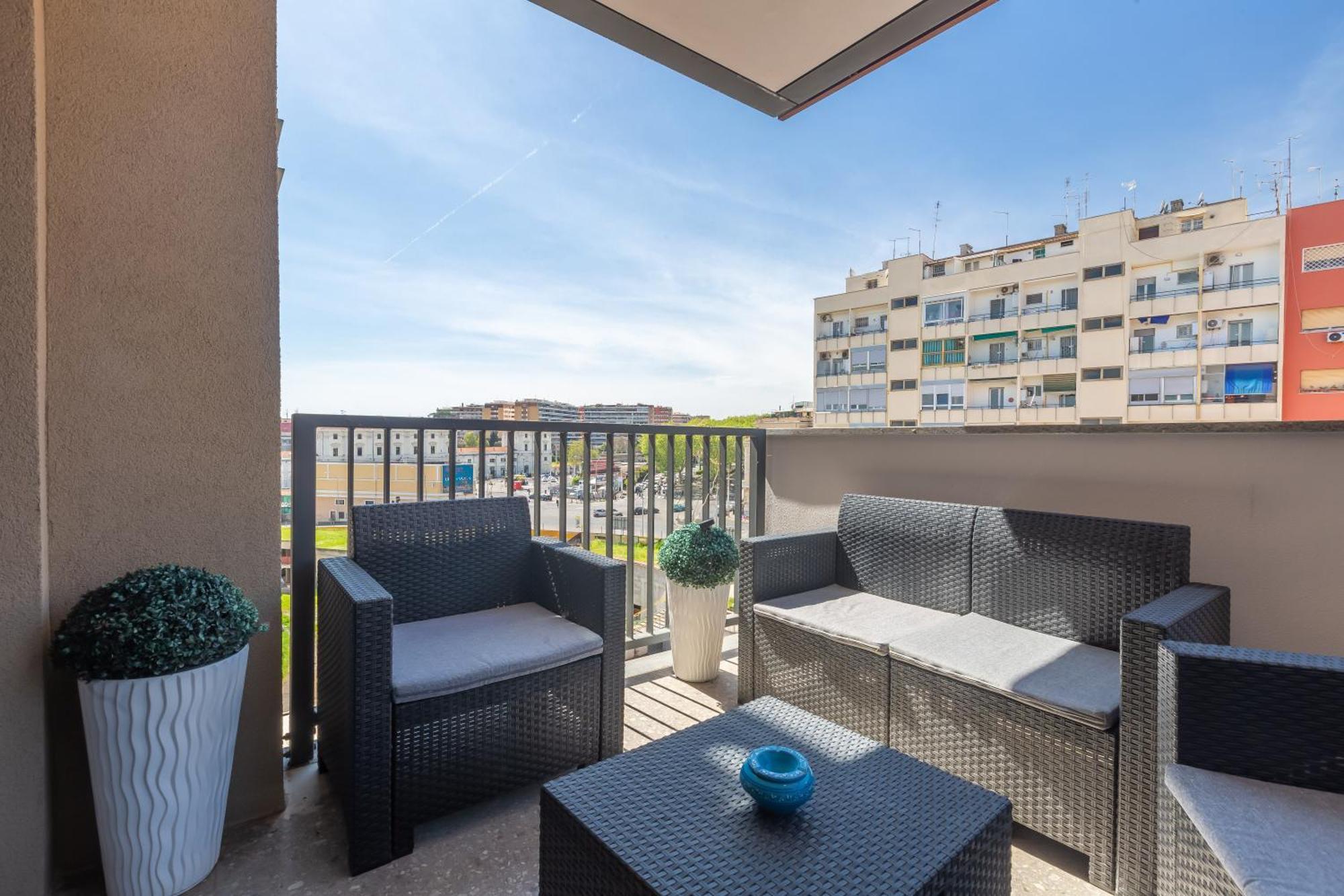 Apartment Aurealiving - Trastevere With Rooftop & Gym, Your Place In Rom