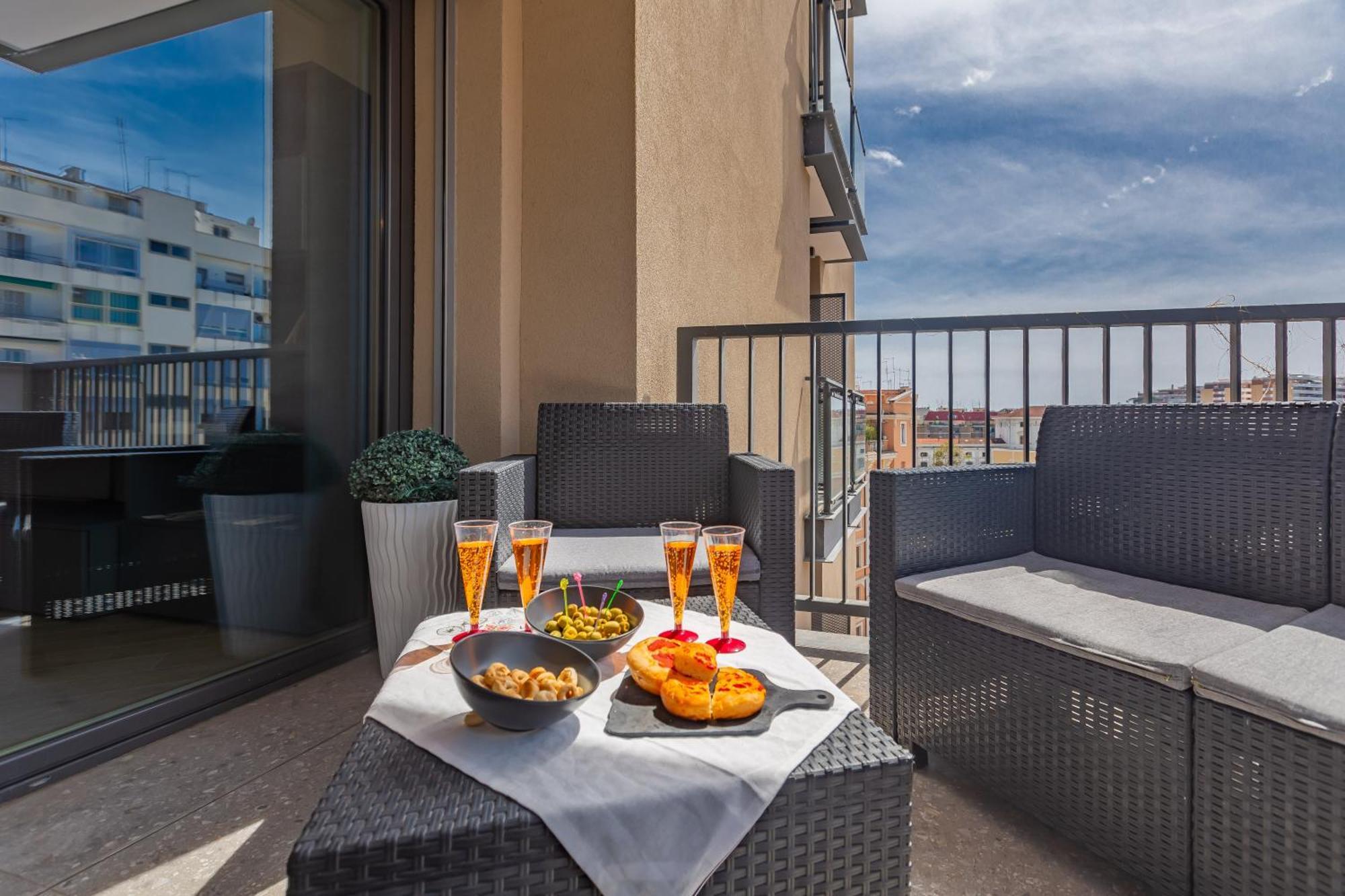 Aurealiving - Trastevere With Rooftop & Gym, Your Place In Rom